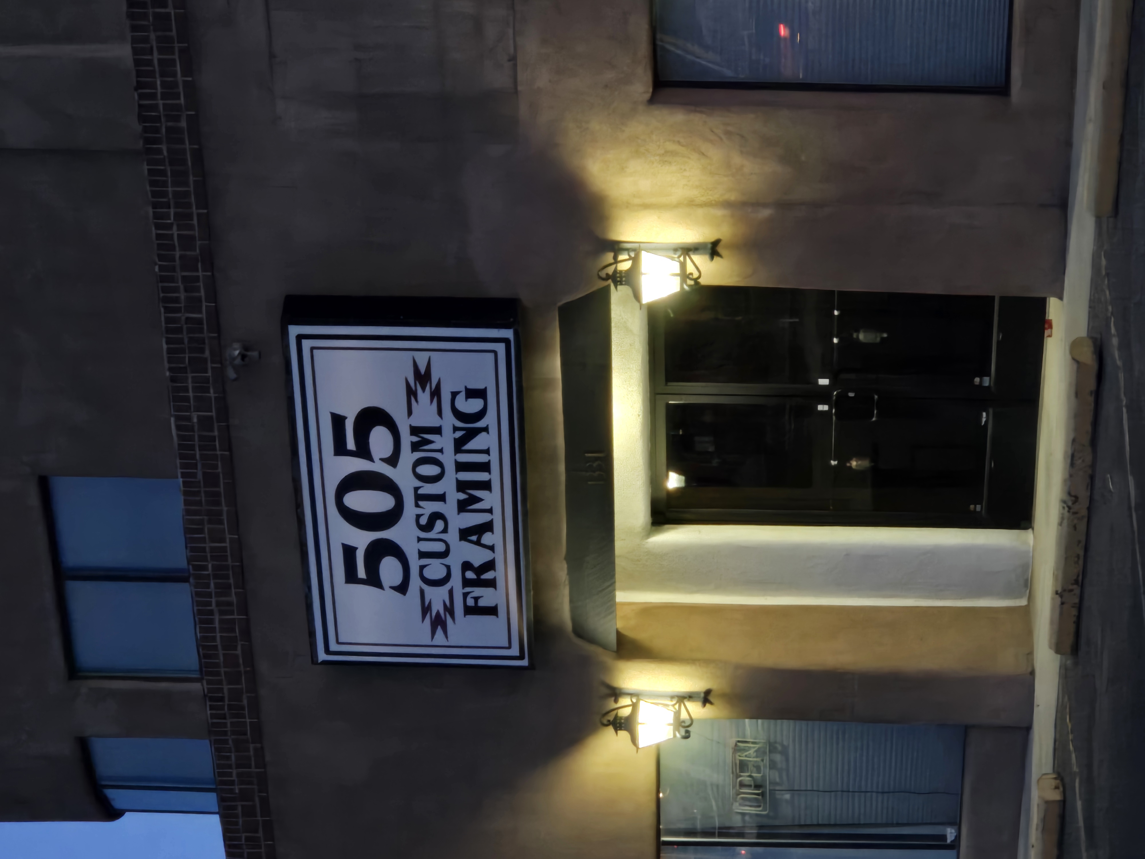 505 Custom Framing Studio Interior